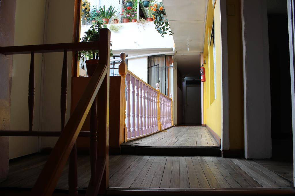 Hostal Yumbo Imperial กีโต ภายนอก รูปภาพ