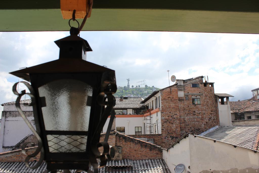 Hostal Yumbo Imperial กีโต ภายนอก รูปภาพ